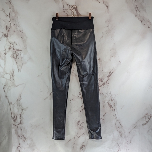 Spanx Leggings Womens Small Faux Vegan Leather Black High Rise Crop Ankle Assets - Picture 6 of 14